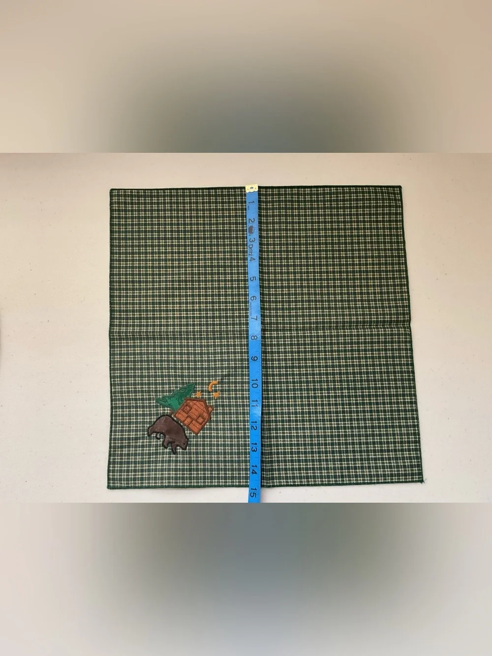 Green Plaid Cabin & Bear 4 Placemats and 4 Napkins. Matching Set
